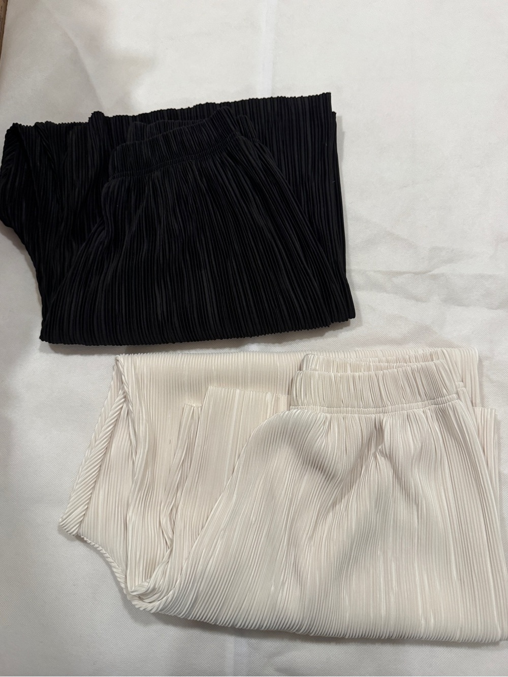 Set of PVCS Black and Cream Pleated Pants One Size